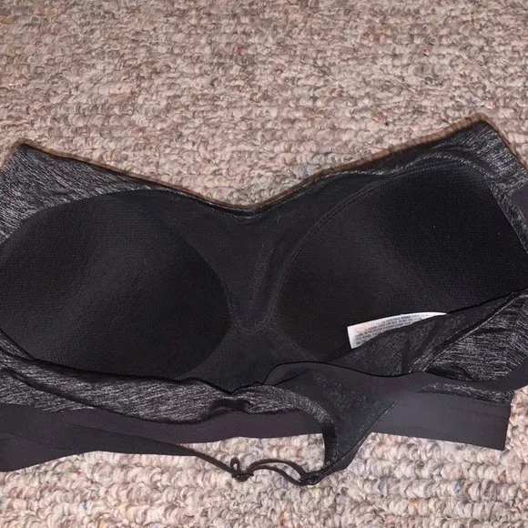 Victoria's Secret VSX Sport Lightweight Grey Black The Ultimate Sports Bra - Picture 6 of 7
